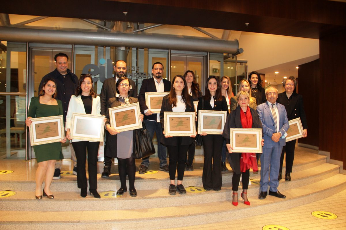 Kadin-ve-Erkek-Birlikte-3 Eskinazi: İhracat Hedeflerine Kadın ve Erkek Birlikte Ulaşırız