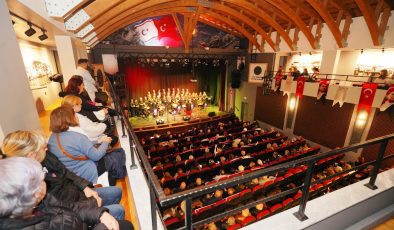 Ayvalık’ta Rauf Denktaş Kültür Merkezi Açıldı