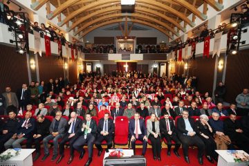 Rauf-Denktas-Kultur-Merkezi-Perdelerini-Acti-3-360x240 Ayvalık’ta Rauf Denktaş Kültür Merkezi Açıldı