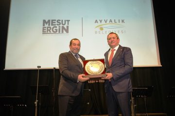 Serdar-Denktas-2-360x240 Ayvalık’ta Rauf Denktaş Kültür Merkezi Açıldı