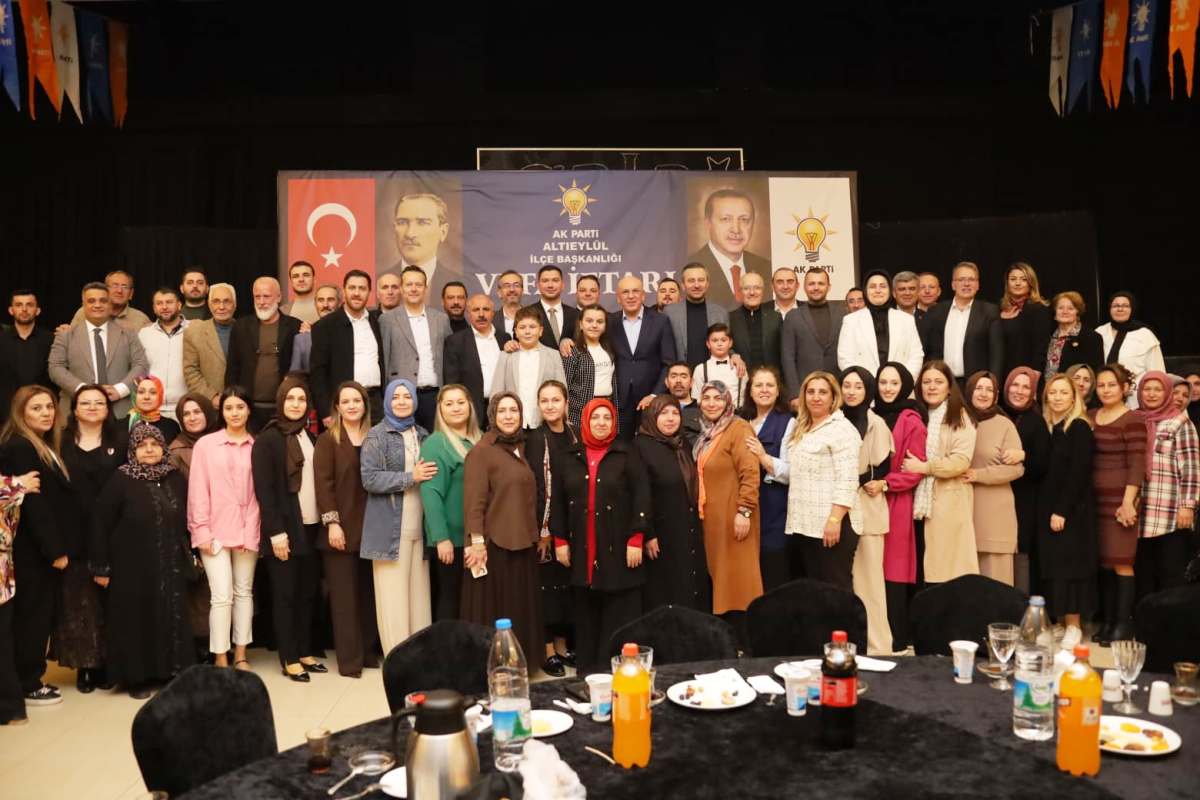 AK Parti Altıeylül Vefa İftarı’nda Birlik Beraberlik Vurgusu
