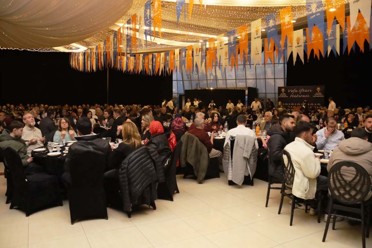 ak-parti-altieylul-vefa-iftari-3 AK Parti Altıeylül Vefa İftarı'nda Birlik Beraberlik Vurgusu