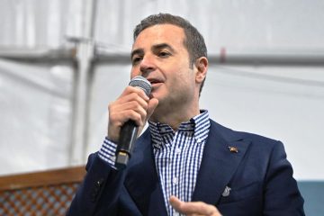 akin_ramazanin_bereketini_ilce_ilce_paylasmaya_devam_ediyor_1-360x240 Ahmet Akın Bandırma’da Binlerce Kişiyle İftar Sofrasında Buluştu