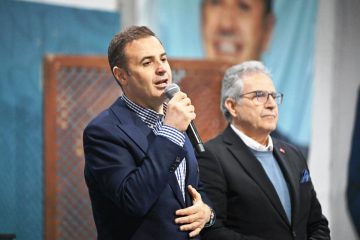 akin_ramazanin_bereketini_ilce_ilce_paylasmaya_devam_ediyor_3-360x240 Ahmet Akın Bandırma’da Binlerce Kişiyle İftar Sofrasında Buluştu