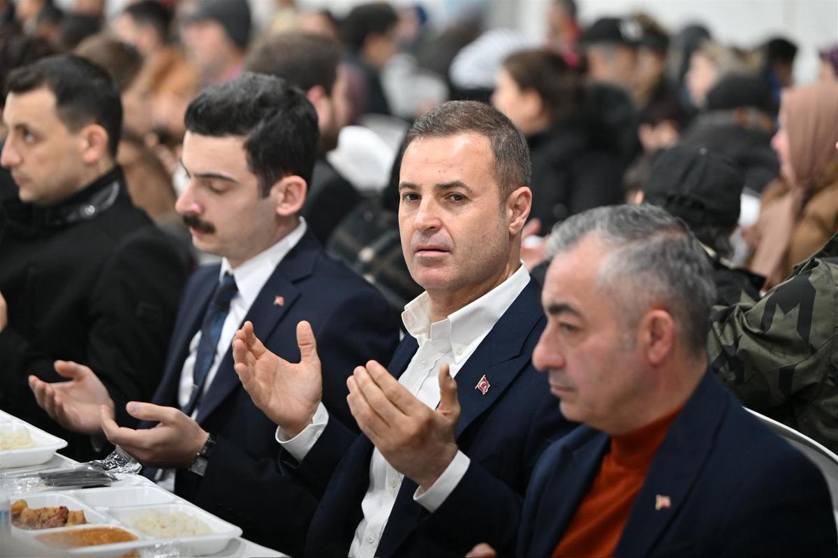 akindan_manyasta_birlik_ve_beraberlik_mesaji_3 Akın dan Manyas'ta birlik ve beraberlik mesajı