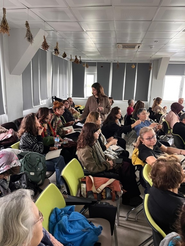 bacemde_ayin_atolyesi_programlarina_yogun_ilgi_2_medium_600x800 BAÇEM Ayın Atölyesi Programı 70 Kişiye Ulaştı