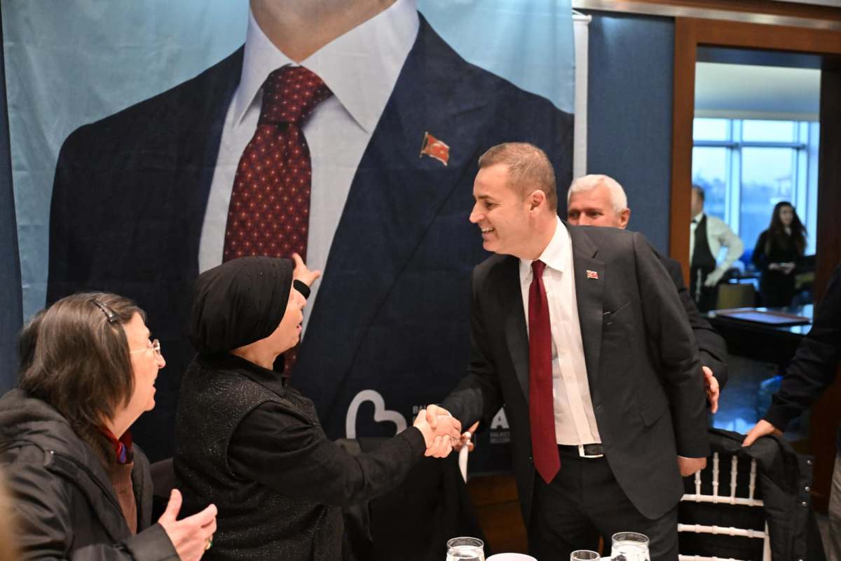 baskan_akin_ankarada_balikesirli_hemsehrileriyle_bulustu_5 Başkan Akın Ankara'da Hemşehrileriyle Buluştu: Birlik Mesajı