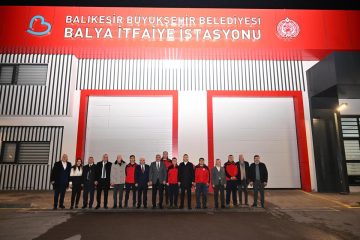 baskan_akin_balyalilar_ile_iftarin_bereketini_paylasti_1-360x240 Başkan Ahmet Akın Balya'da İftar Sofrasında Buluştu