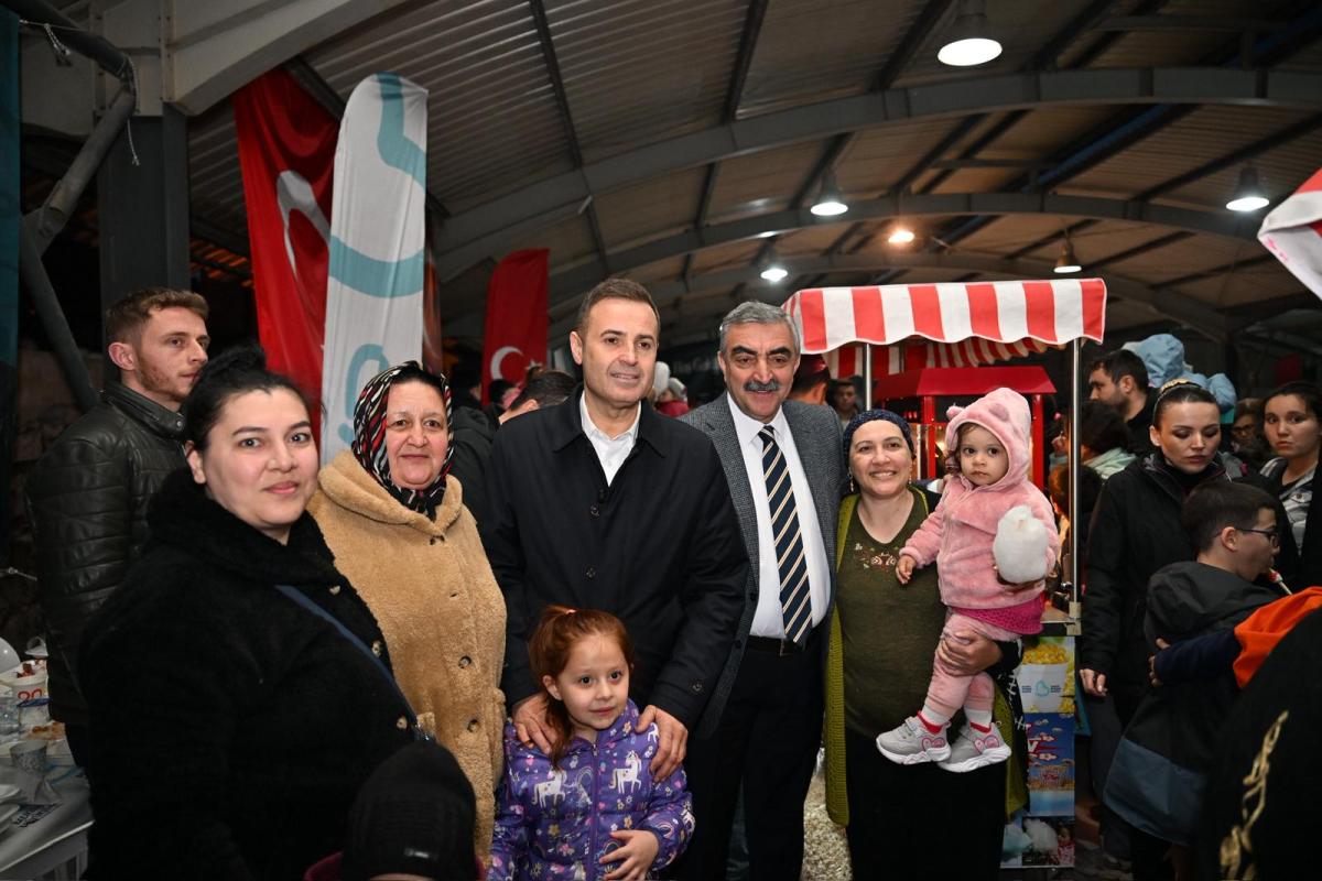 baskan_akin_balyalilar_ile_iftarin_bereketini_paylasti_1 Başkan Ahmet Akın Balya'da İftar Sofrasında Buluştu