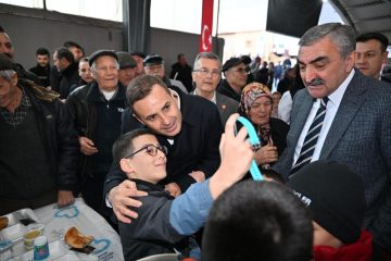 baskan_akin_balyalilar_ile_iftarin_bereketini_paylasti_11-360x240 Başkan Ahmet Akın Balya'da İftar Sofrasında Buluştu