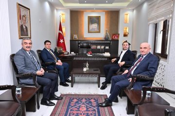 baskan_akin_balyalilar_ile_iftarin_bereketini_paylasti_14-360x240 Başkan Ahmet Akın Balya'da İftar Sofrasında Buluştu