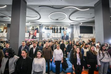 baskan_akin_genclerle_balikesirin_yarinini_konustu_3-360x240 Ahmet Akın Gençlerle Buluştu: “Balıkesir’i Birlikte Geleceğe Taşıyacağız”