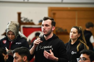 baskan_akin_genclerle_balikesirin_yarinini_konustu_6-360x240 Ahmet Akın Gençlerle Buluştu: “Balıkesir’i Birlikte Geleceğe Taşıyacağız”