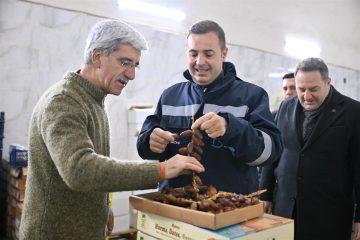 baskan_akin_sahurunu_hal_esnafiyla_birlikte_yapti_12