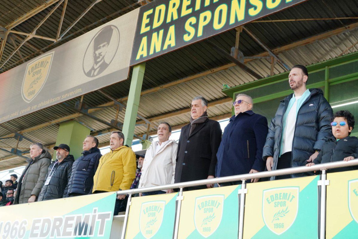 edremitspor-2 1966 Edremitspor Aydınspor’u 3 Golle Geçerek İddiasını Sürdürdü