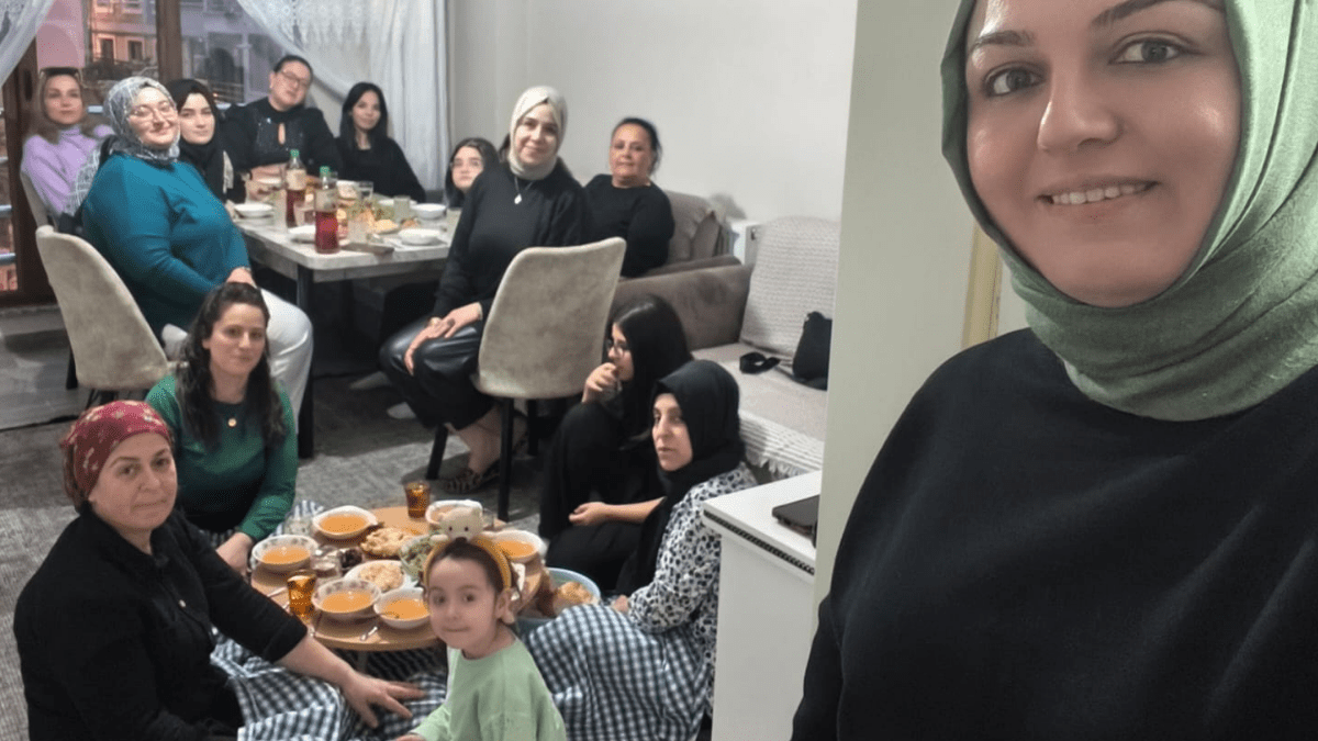 iftar_2 Anahtar Parti Balıkesir Kadın Kolları Gönül Sofrasında
