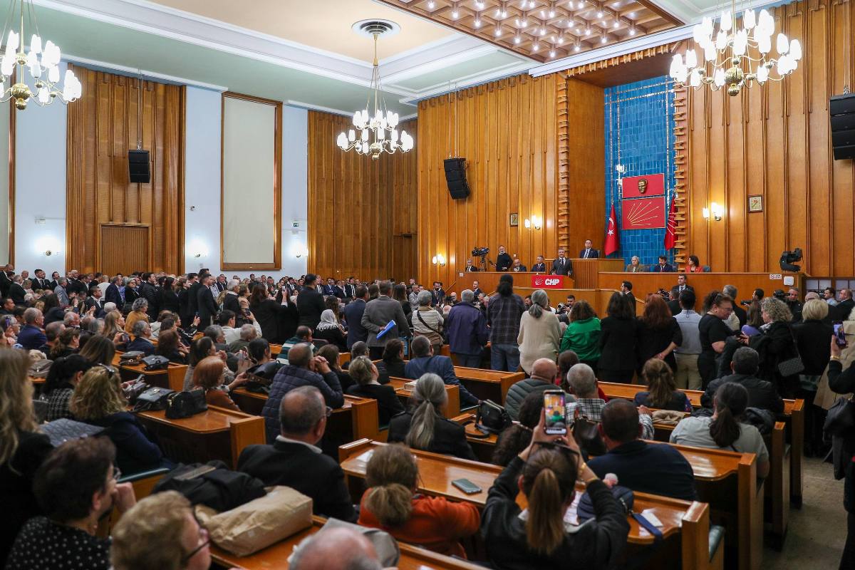 01-3 Ertaş, Özgür Özel ile TBMM’de kritik görüşme