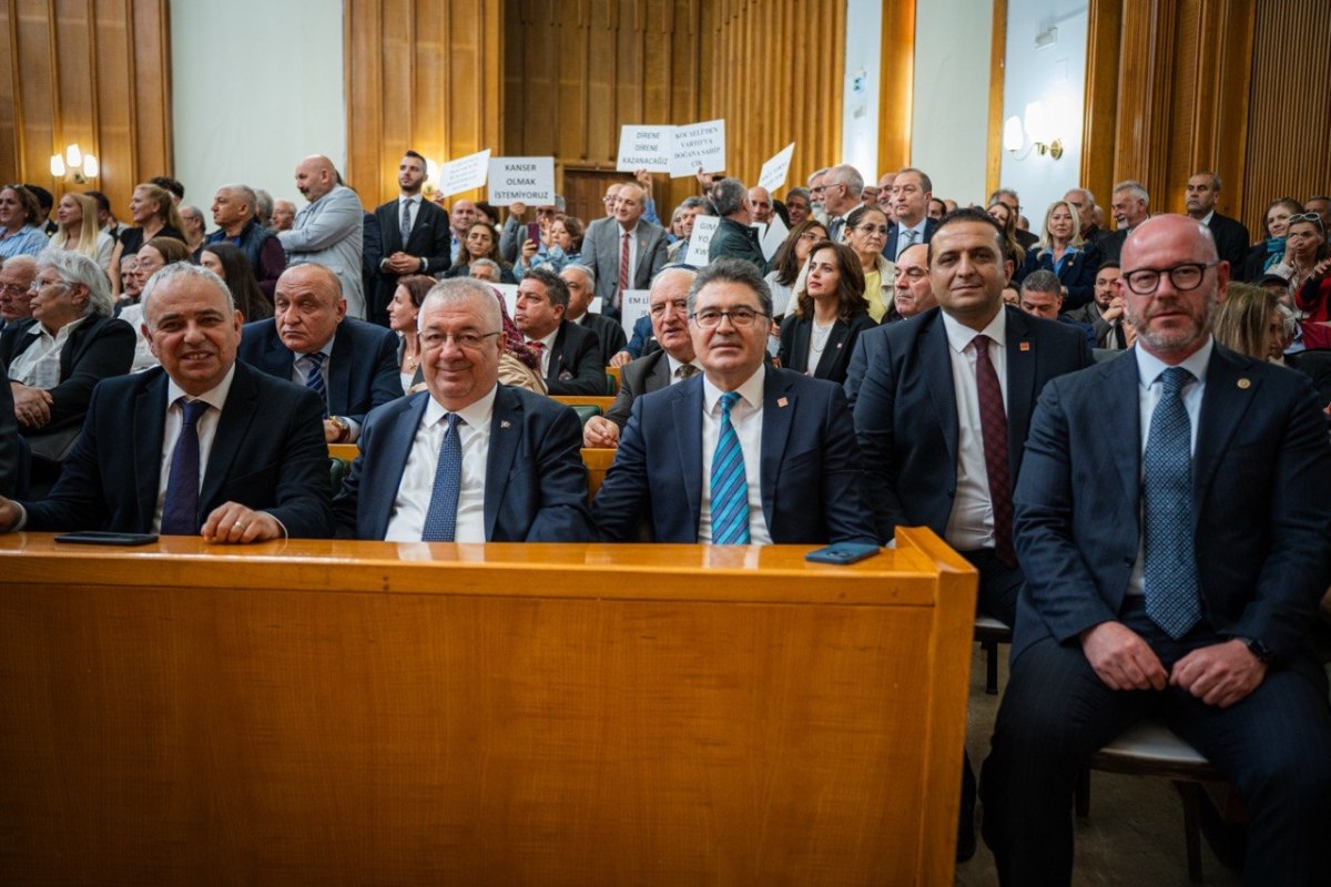 01-4 Ertaş, Özgür Özel ile TBMM’de kritik görüşme