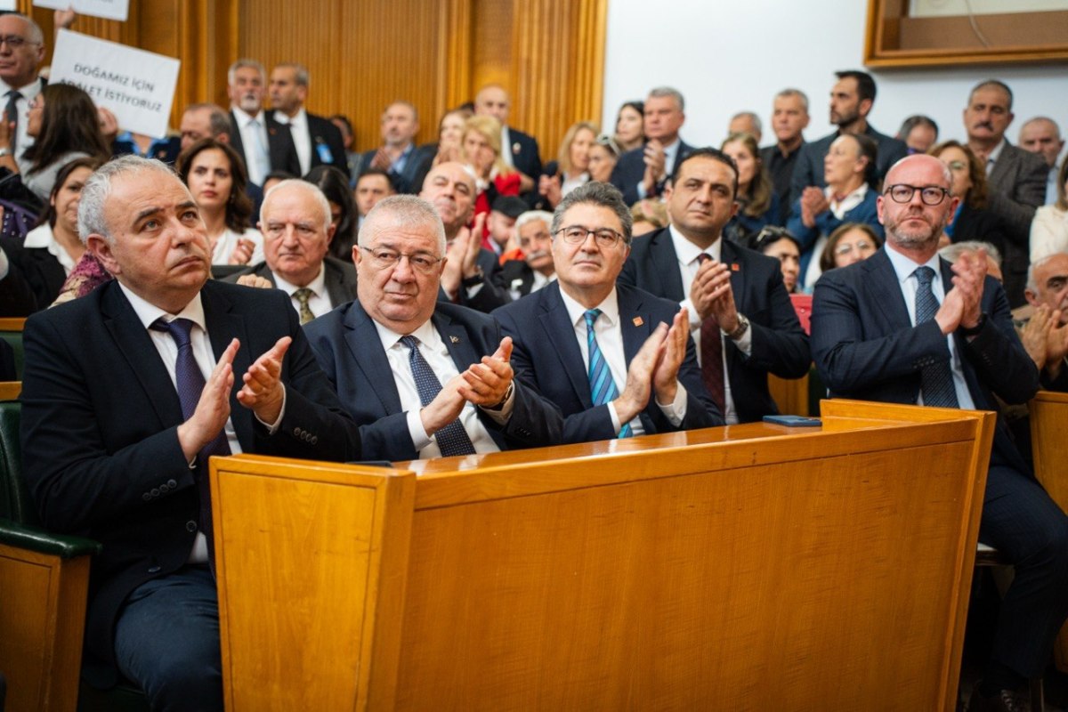 01-5 Ertaş, Özgür Özel ile TBMM’de kritik görüşme