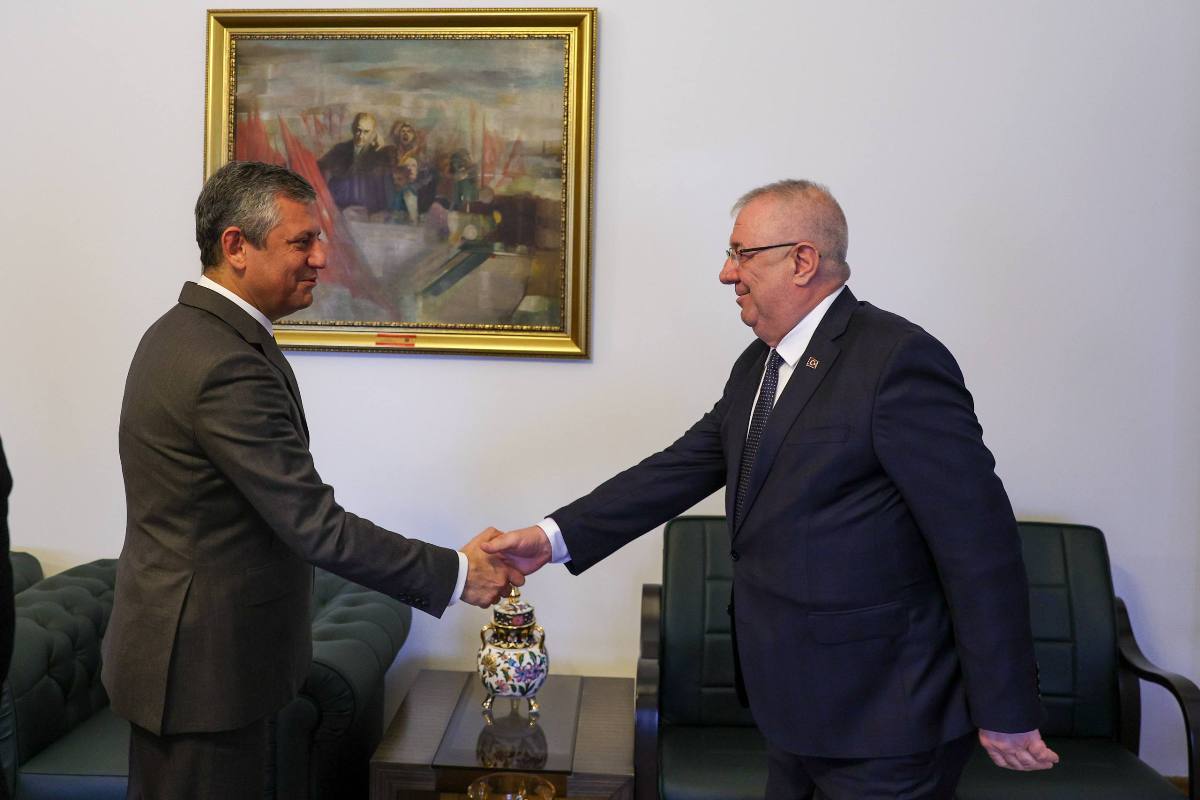 01-7 Ertaş, Özgür Özel ile TBMM’de kritik görüşme