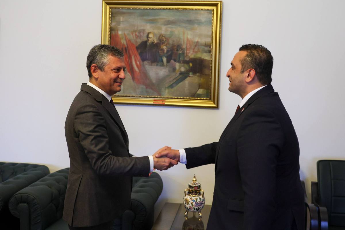 01-8 Ertaş, Özgür Özel ile TBMM’de kritik görüşme