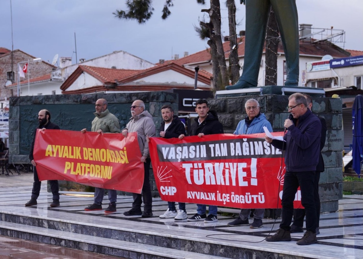 03-1 Ayvalık Demokrasi açıklaması: Başkanlardan sert tepki
