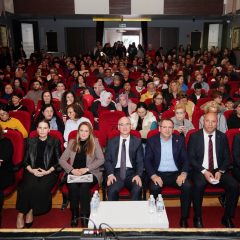 07-240x240 Çanakkale Zaferi sahnede: Ayvalık’ta tam not