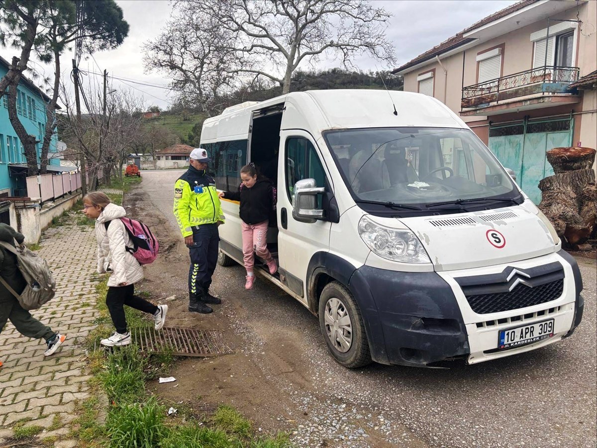 1-1 Balıkesir’de Okul Çevresi Denetimi: 2.067 Kişi Kontrol