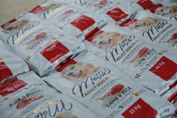 1-10-360x240 Altıeylül hayvan barınağına 2 ton mama desteği