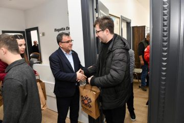 1-6-1-360x240 Başkan Hakan Şehirli: Özel Bireylerin Her An Yanındayız