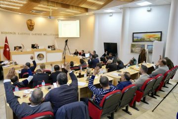 12-360x240 Burhaniye Belediye Meclisi 2025 raporunu kabul etti