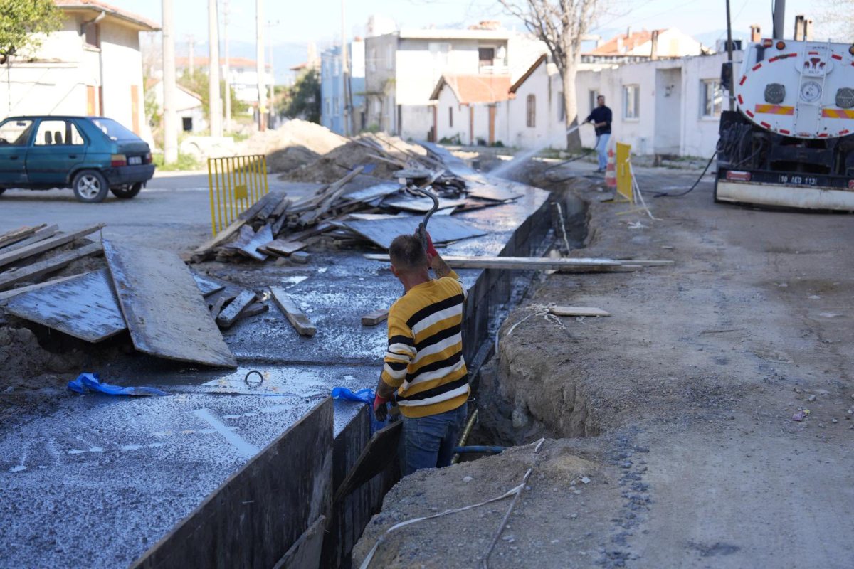 2-5 Burhaniye Belediyesi Çalışmaları Hız Kesmiyor