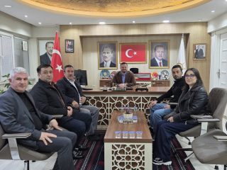 20260404_004547-320x240 Balıkesir AK Parti'ye 3 Kritik Katılım: Rozetleri Aydemir Taktı