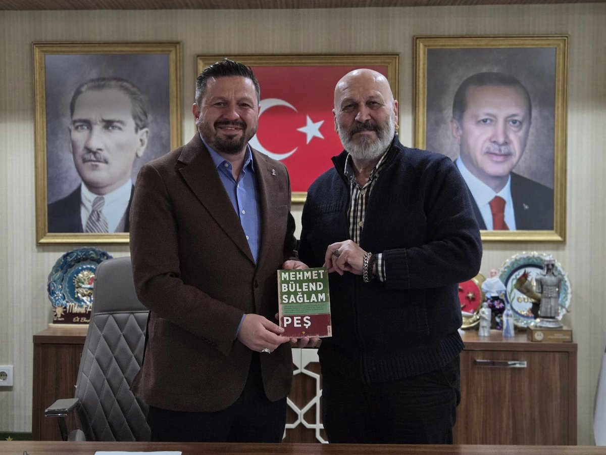 20260404_004556 Balıkesir AK Parti'ye 3 Kritik Katılım: Rozetleri Aydemir Taktı