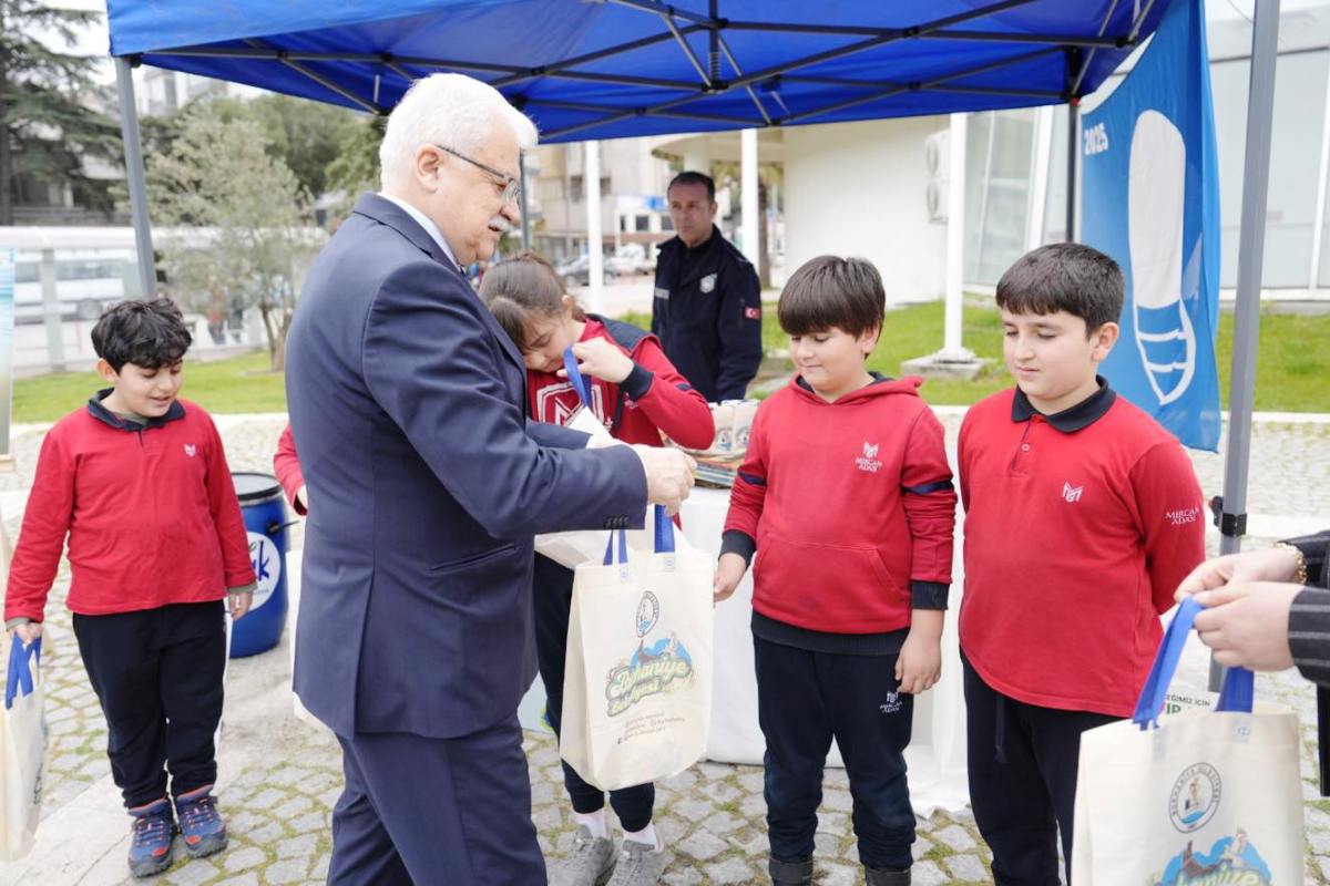 3 Sıfır Atık Günü: Burhaniye’de farkındalık etkinliği