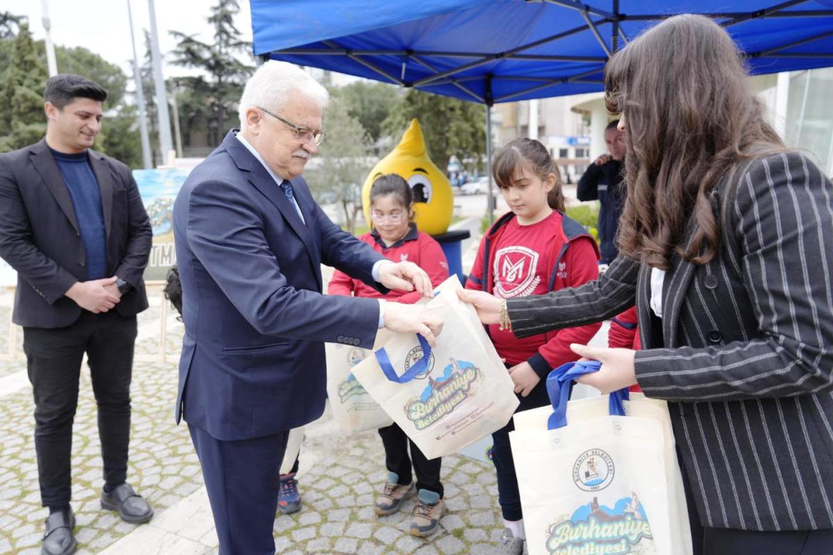 Sıfır Atık Günü: Burhaniye’de farkındalık etkinliği