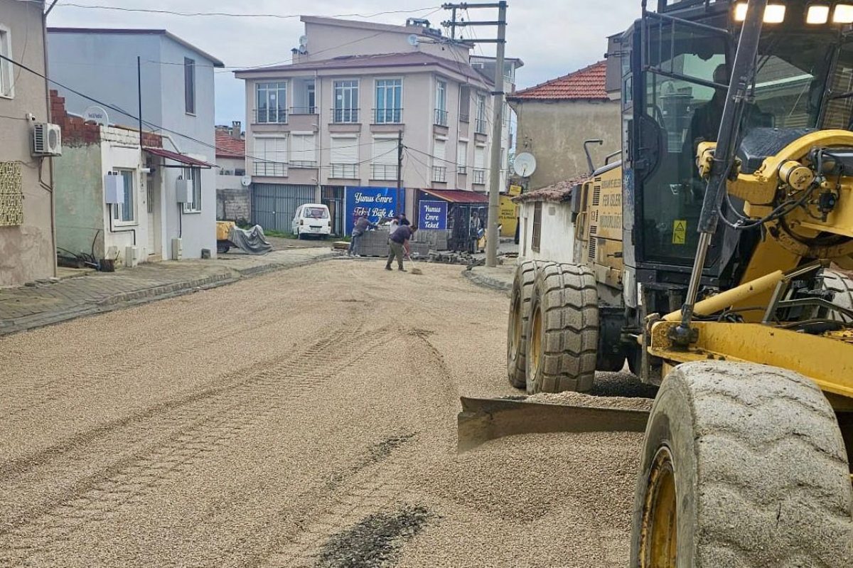 8-3 Burhaniye Belediyesi Çalışmaları Hız Kesmiyor