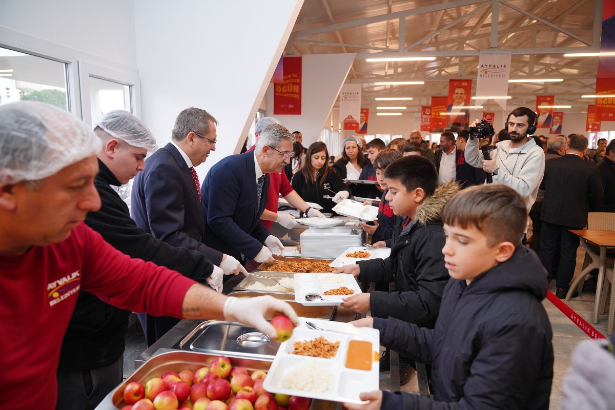 Ayvalık Öğrenci Kent Lokantası (1)