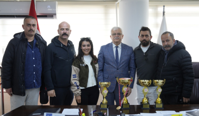 Burhaniye Belediyespor İl Birincisi Oldu