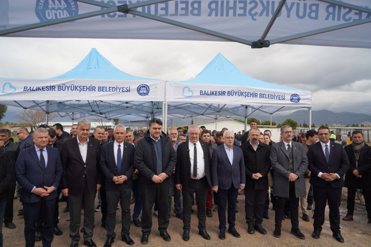 DOGAL-YASAM-ALANI-BINLERIN-KATILIMIYLA-ACILDI-4 Edremit'te 1500 Köpeklik Doğal Yaşam Alanı Açıldı!