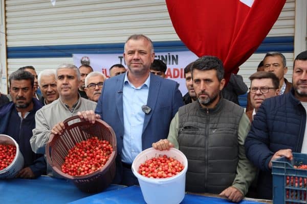 Kiraz-Hasadi-Manisa-3-600x400 Son Dakika: 200 Milyon Dolarlık Hedef: Kiraz Hasadı Manisa’da Başladı