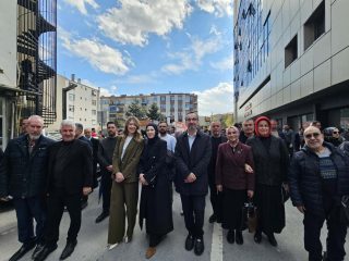 Mehmet-Aydemir-Roman-Havasiyla-Costu-13-320x240 Mehmet Aydemir Roman Havası Oynadı! Coşku Zirvede