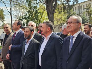 Mehmet-Aydemir-Roman-Havasiyla-Costu-14-320x240 Mehmet Aydemir Roman Havası Oynadı! Coşku Zirvede