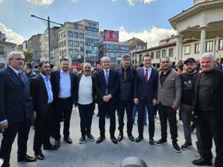 Mehmet-Aydemir-Roman-Havasiyla-Costu-2-320x240 Mehmet Aydemir Roman Havası Oynadı! Coşku Zirvede