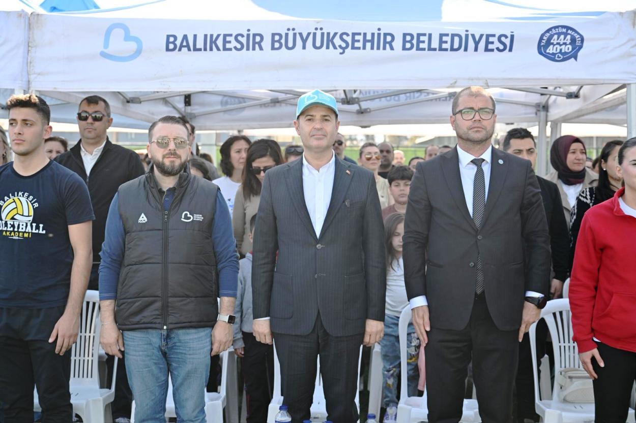 akin_23_nisan_bagimsizligimizin_birligimizin_ve_sarsilmaz_inancimizin_tum_dunyaya_ilanidir_12