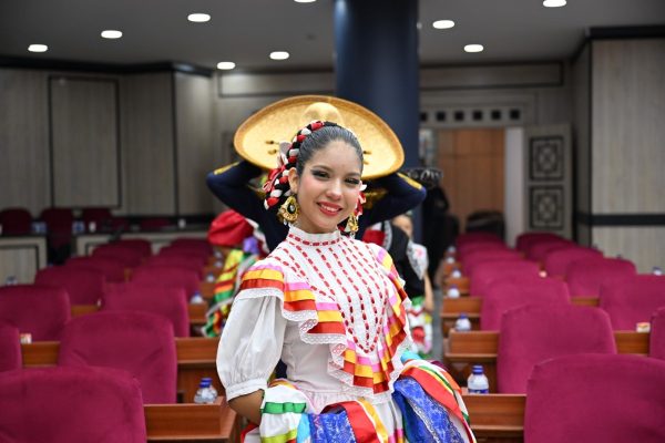 akin_dunya_cocuklarini_agirladi_7