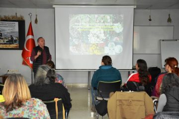 balikesir_buyuksehir_belediyesi_kursiyerlerini_donanimli_bir_egitimden_geciriyor_22_medium-360x240 Tıbbi Aromatik Bitkiler Kursu 80 Kişiyle Tamamlandı
