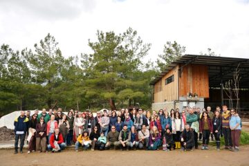 balikesir_buyuksehir_belediyesi_kursiyerlerini_donanimli_bir_egitimden_geciriyor_28_medium-360x240 Tıbbi Aromatik Bitkiler Kursu 80 Kişiyle Tamamlandı