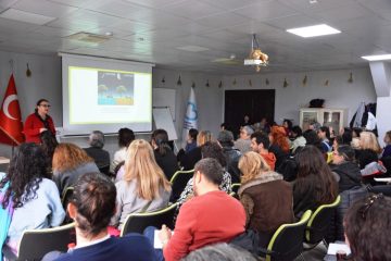 balikesir_buyuksehir_belediyesi_kursiyerlerini_donanimli_bir_egitimden_geciriyor_5_medium-360x240 Tıbbi Aromatik Bitkiler Kursu 80 Kişiyle Tamamlandı