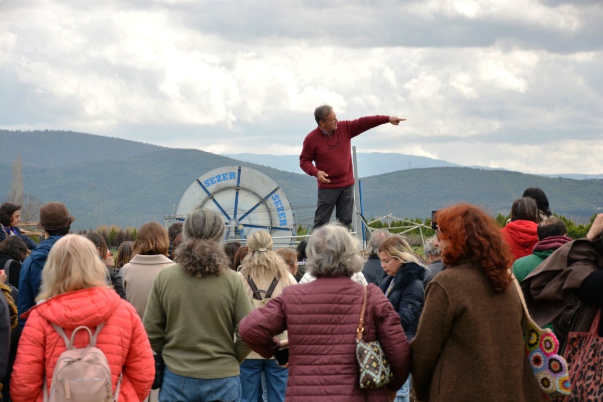 balikesir_buyuksehir_belediyesi_kursiyerlerini_donanimli_bir_egitimden_geciriyor_7_medium Tıbbi Aromatik Bitkiler Kursu 80 Kişiyle Tamamlandı
